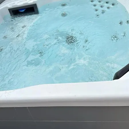 Fonte Retreat - Jacuzzi And Heated Swimming Pool